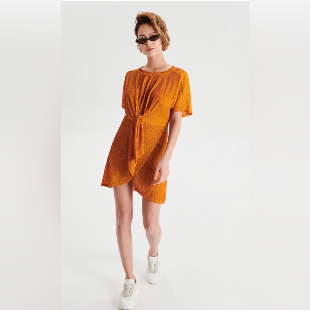 Kimono dress with ties